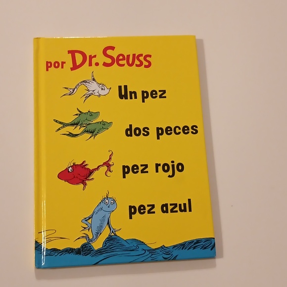 Dr. Seuss Un pez, dos pieces, pez rojo, pez Azul, hardcover book Español - Spani - Picture 1 of 4